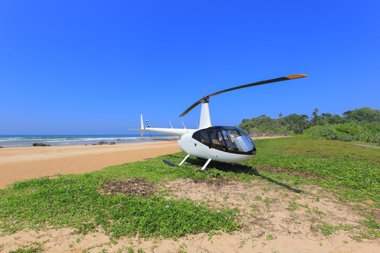 How do helicopters get to the ground when they have an engine failure How do helicopters get to the ground when they have an engine failure