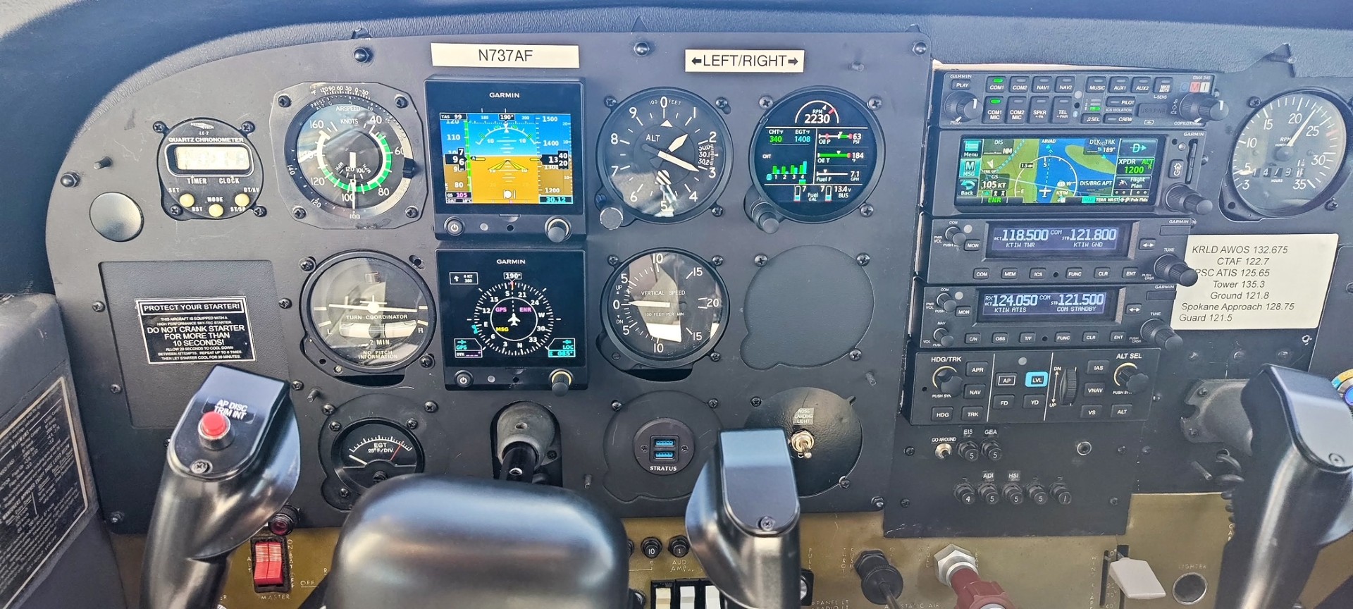 Cessna 172 cockpit with dual Garmin G5 glass instruments